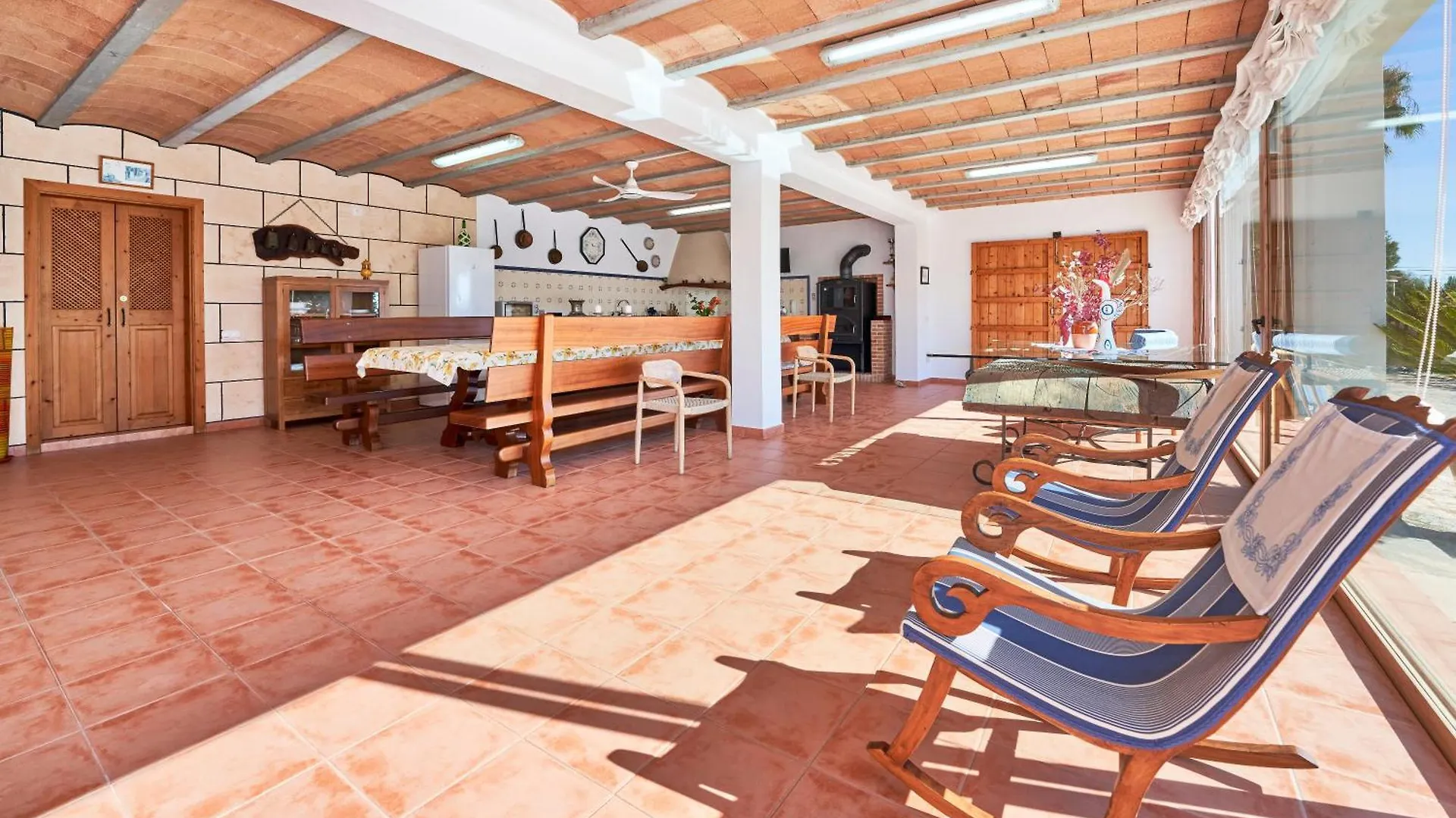 Quiet Villa In Buger With Amazing Pool, Paddle Court And Nice Garden