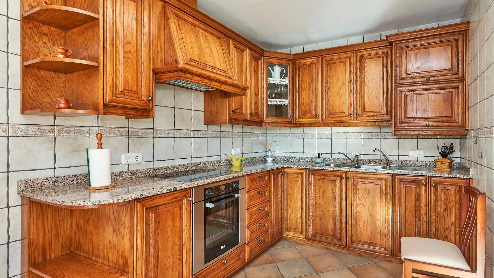 Quiet Villa In Buger With Amazing Pool, Paddle Court And Nice Garden Spanien