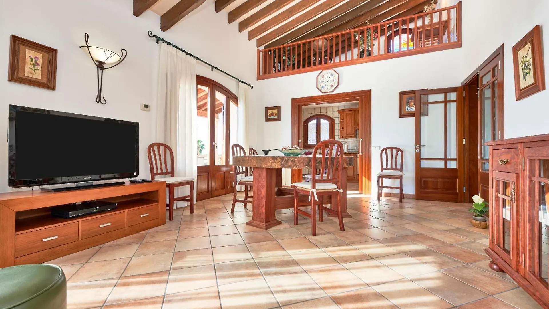 Quiet Villa In Buger With Amazing Pool, Paddle Court And Nice Garden