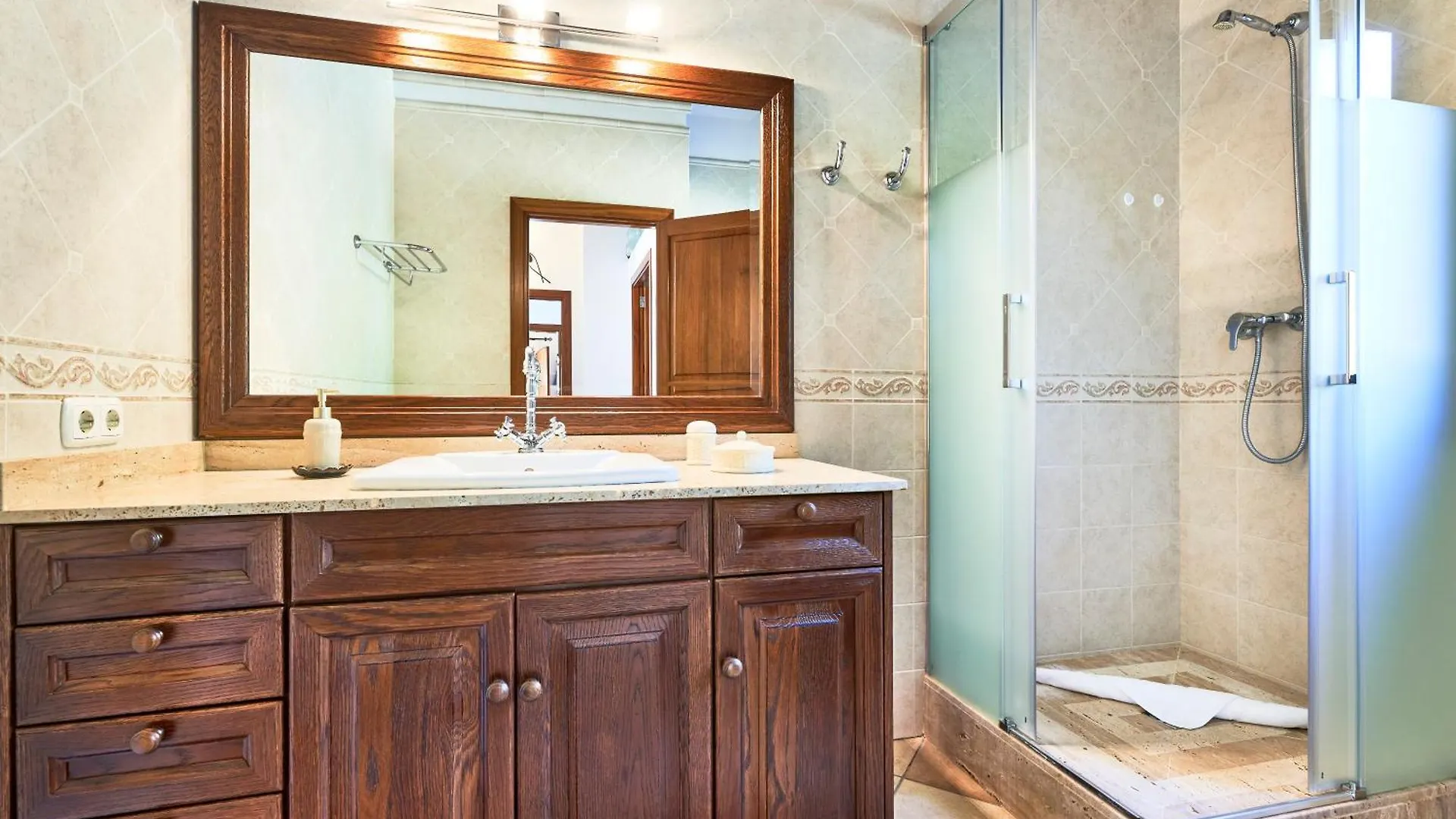Quiet Villa In Buger With Amazing Pool, Paddle Court And Nice Garden 0*,  Spanien