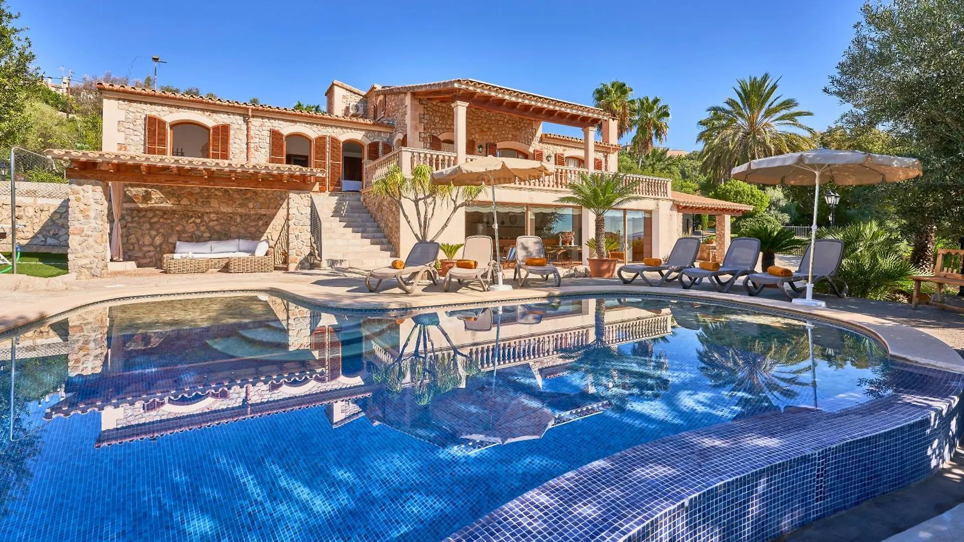 Quiet Villa In Buger With Amazing Pool, Paddle Court And Nice Garden